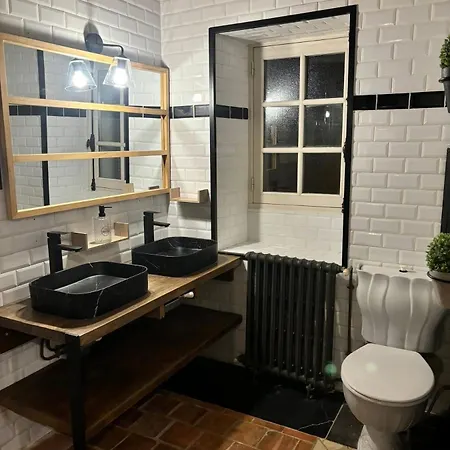 Prázdninový dům La Pierre Du Bonheur Maison De Village De 2 A 8 Personnes