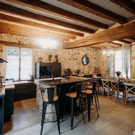 La Pierre Du Bonheur Maison De Village De 2 A 8 Personnes *