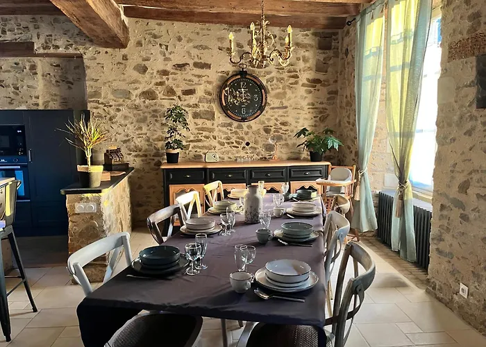 La Pierre Du Bonheur Maison De Village De 2 A 8 Personnes Saint-Denis-dʼAnjou