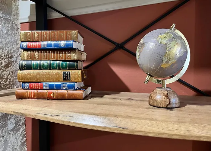 La Pierre Du Bonheur Maison De Village De 2 A 8 Personnes بيت للعطل