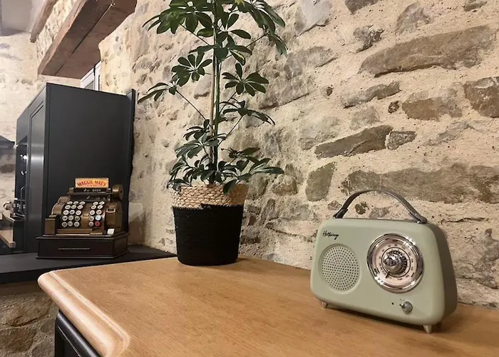 La Pierre Du Bonheur Maison De Village De 2 A 8 Personnes بيت للعطل